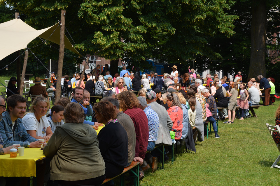 Wilhelminpark Tilburg: buurtlunch 2025