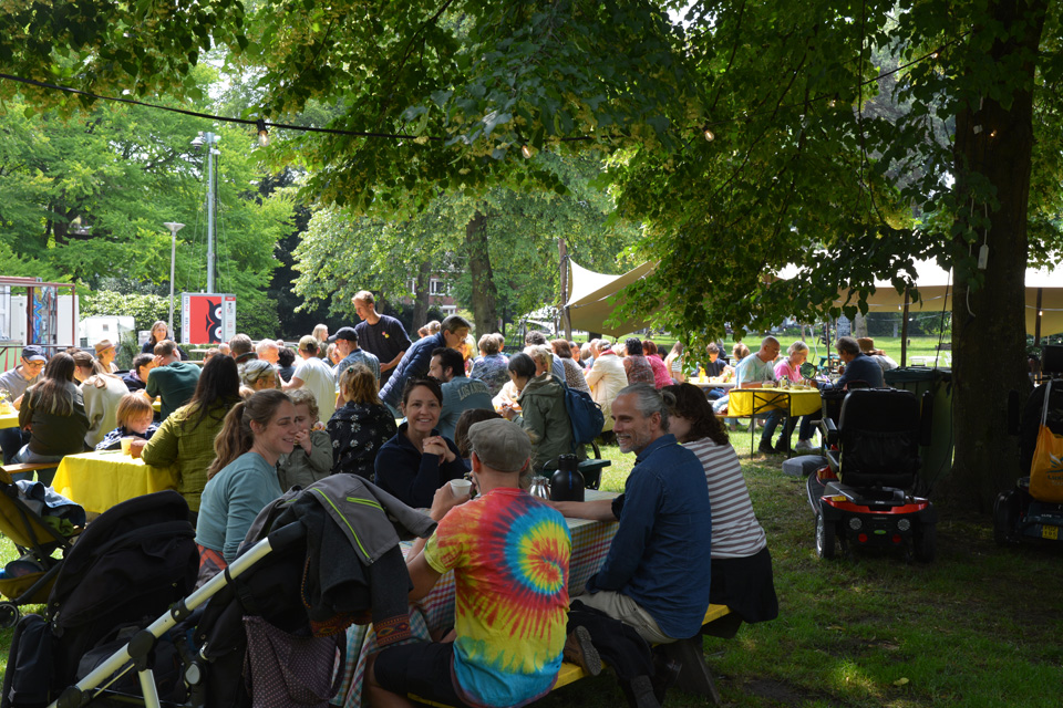 Wilhelminpark Tilburg: buurtlunch 2025
