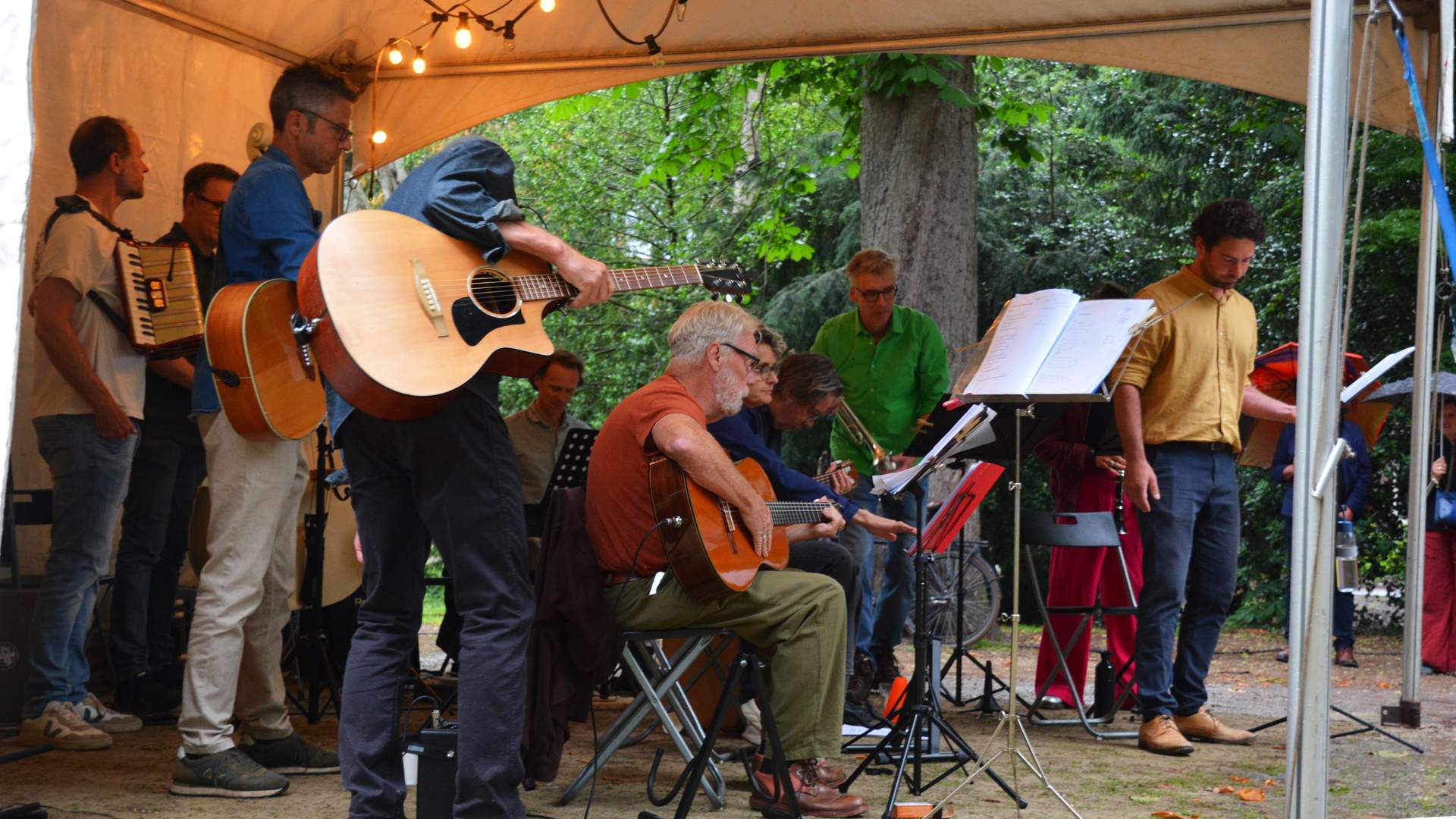 Wilhelminapark versiert het weekend